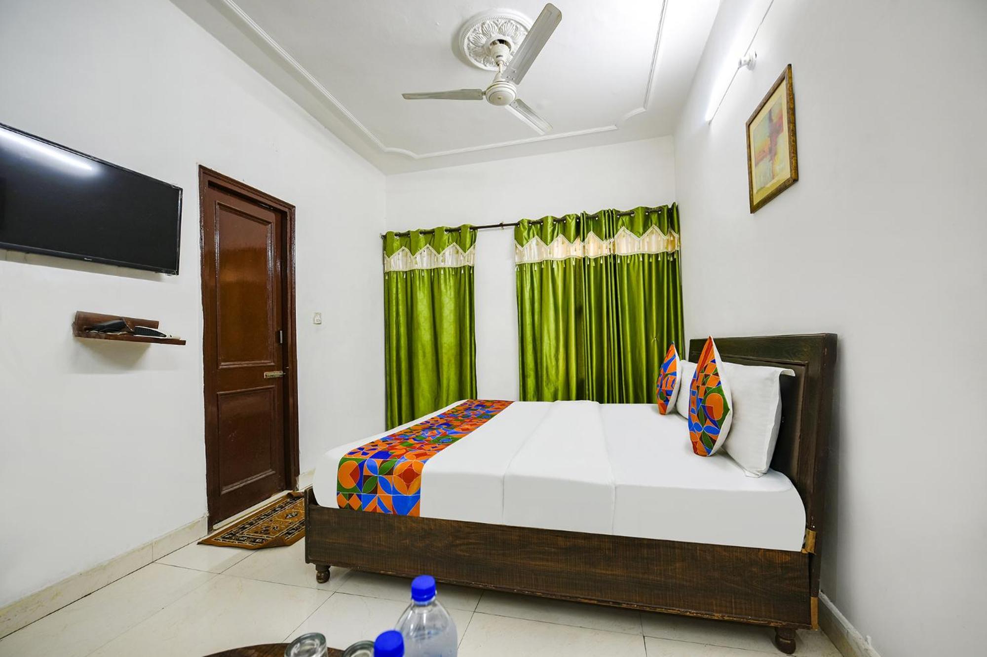 Fabexpress Diamond Sec 45 Hotel Chandīgarh Buitenkant foto