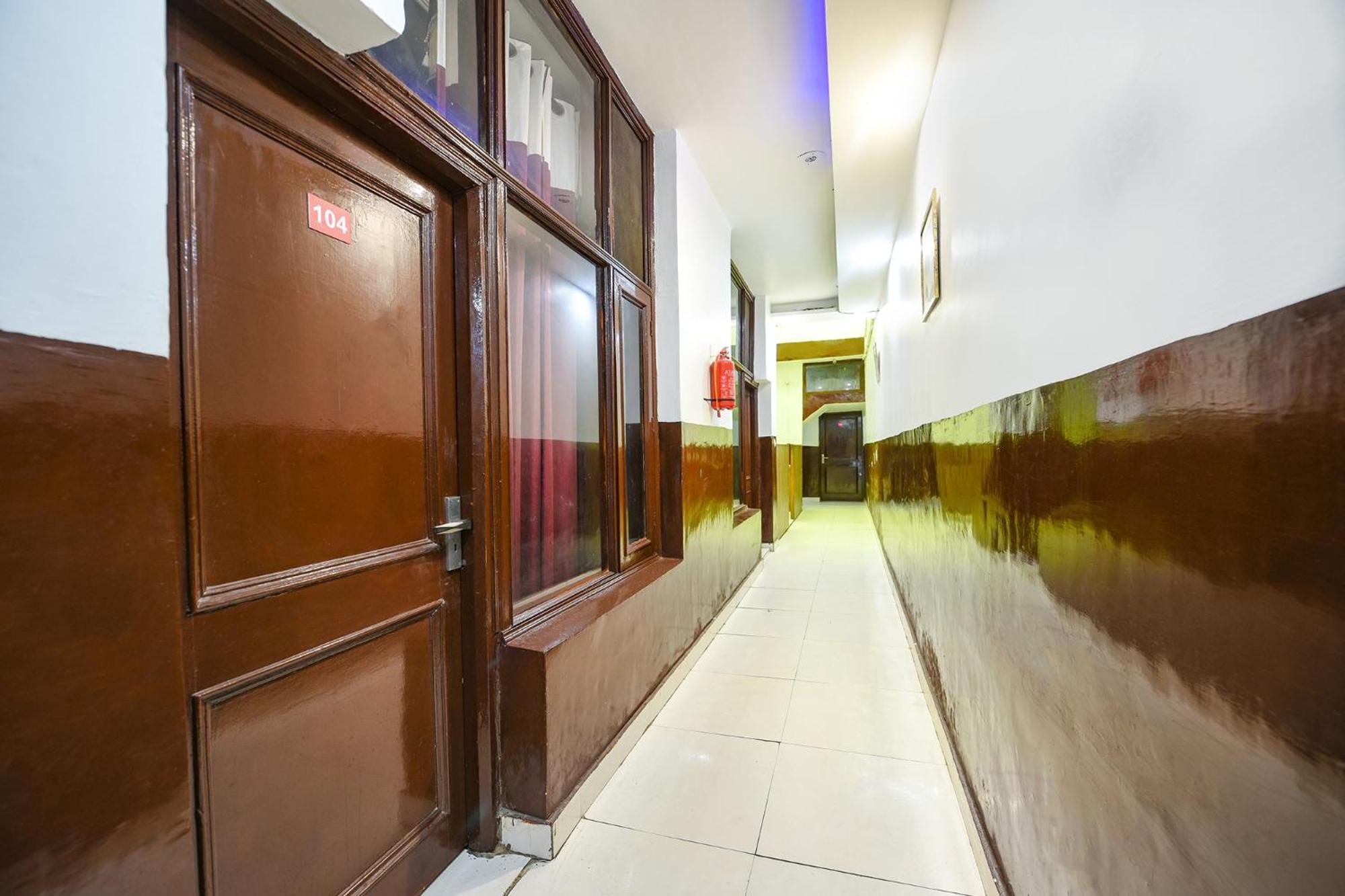 Fabexpress Diamond Sec 45 Hotel Chandīgarh Buitenkant foto