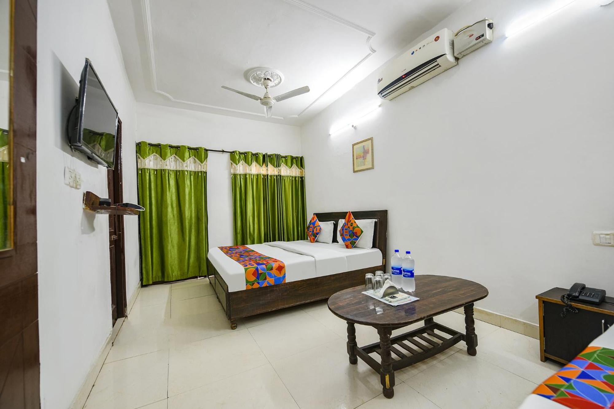 Fabexpress Diamond Sec 45 Hotel Chandīgarh Buitenkant foto