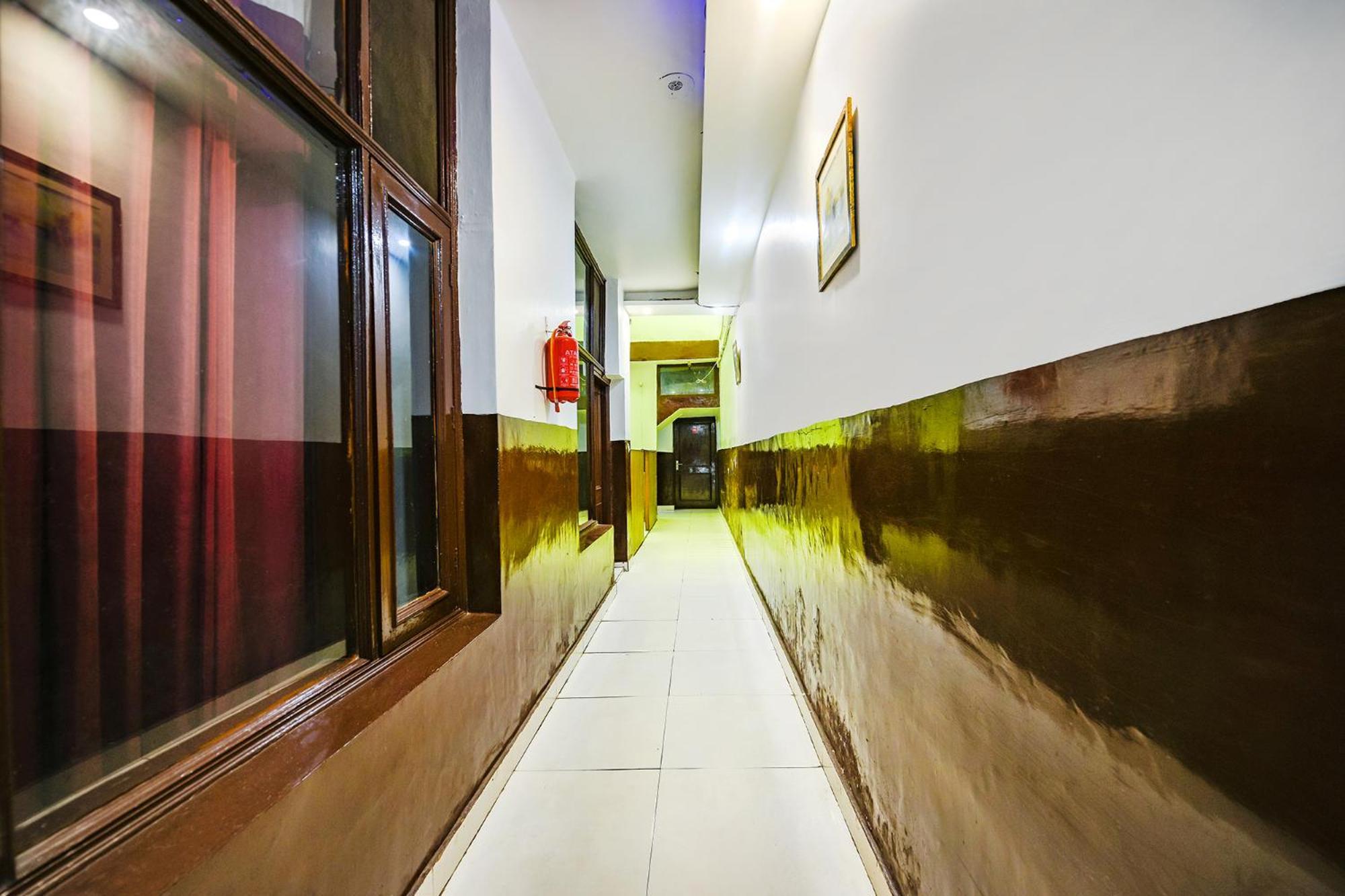 Fabexpress Diamond Sec 45 Hotel Chandīgarh Buitenkant foto